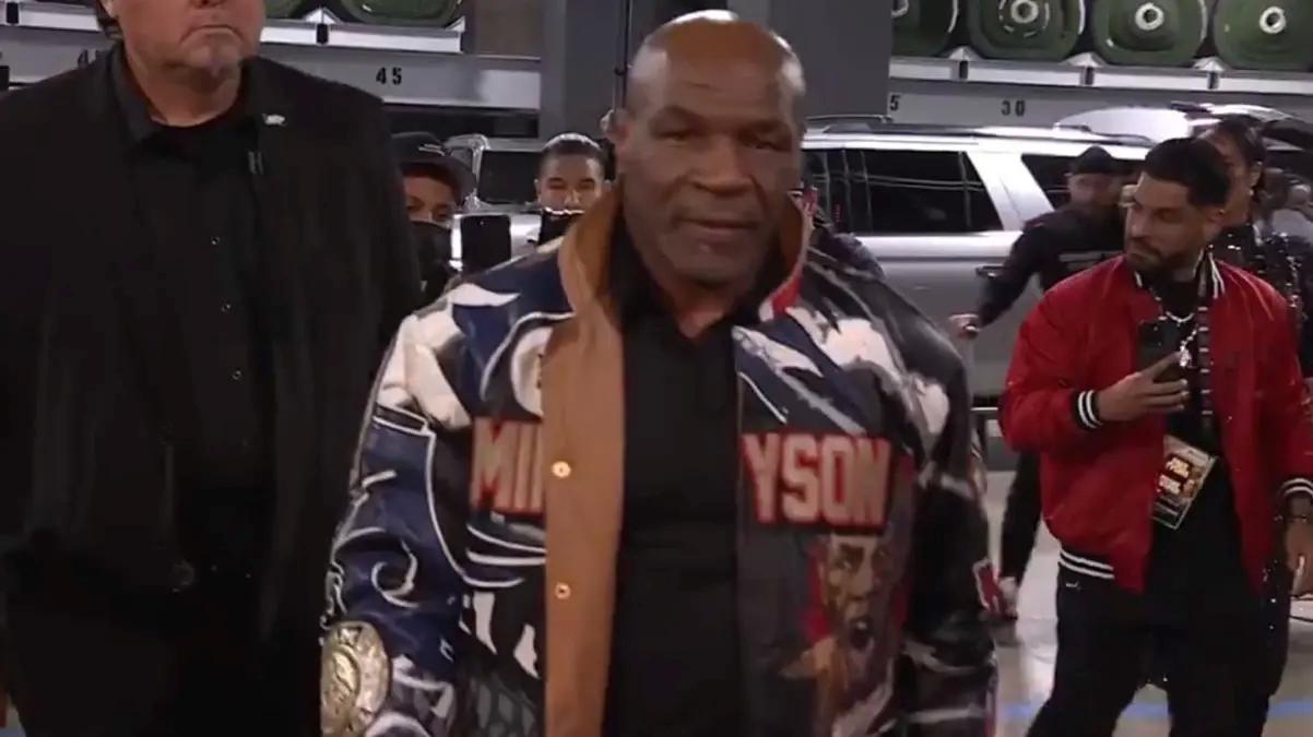 Jake Paul ve Mike Tyson Arasındaki Tarihi Boks Maçı İçin Geri Sayım Başladı