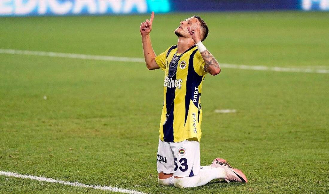 Fenerbahçe'nin Polonyalı futbolcusu Sebastian