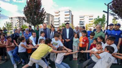 YUSUF BOZYİĞİT-ŞEHİTKAMİL/TEKHA   ŞEHİTKAMİL’DE YEŞİL ALANLAR ARTIYOR Şehitkamil Belediye Başkanı