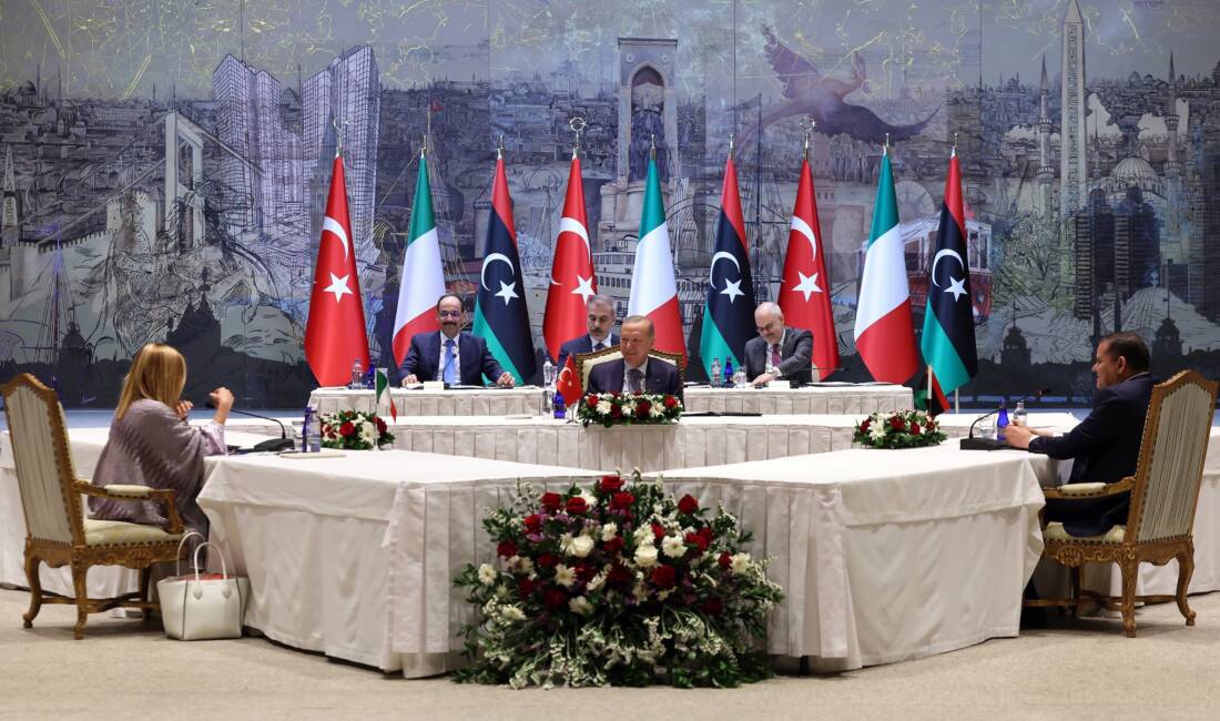 Cumhurbaşkanı Recep Tayyip Erdoğan, İtalya Başbakanı Giorgia Meloni ve Libya