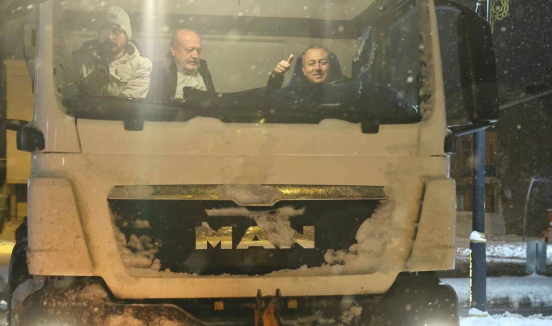 SİVAS’TA KARLA MÜCADELE SEFERBERLİĞİ Sivas’ta iki gündür aralıksız devam eden