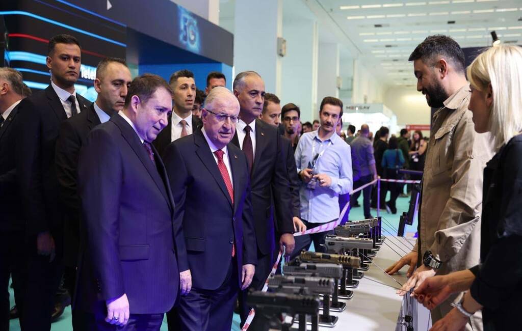 Milli Savunma Bakanı Yaşar Güler, Ankara’da düzenlenen 8. Verimlilik ve