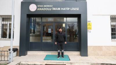 ARTAN ŞİDDET OLAYLARI SONRASI SİVAS BELEDİYESİ’NİN OKUL GÜVENLİĞİ UYGULAMASI ÖRNEK