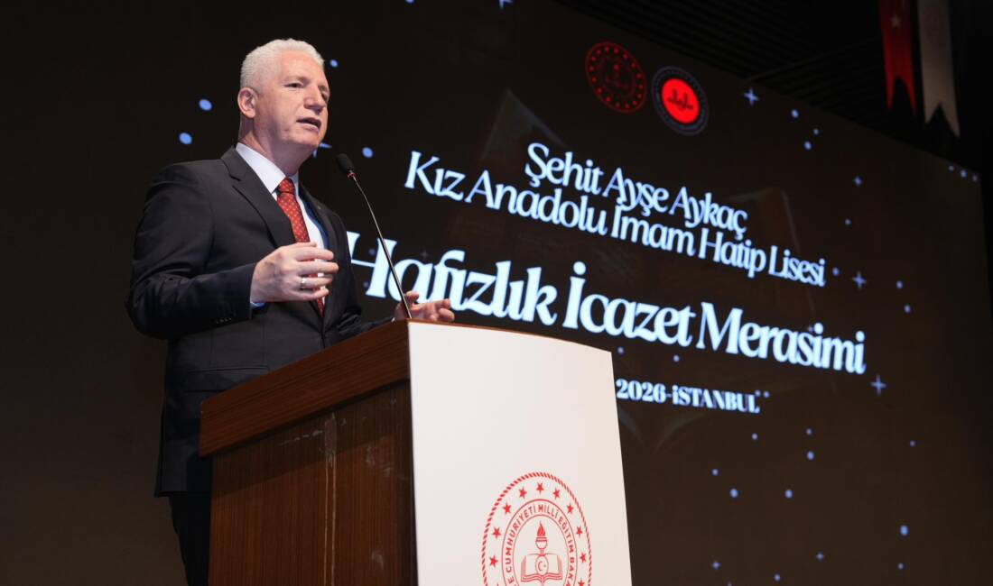 İstanbul’un Üsküdar ilçesinde, Kur’an-ı Kerim’i hıfzeden 55 kız öğrenci için