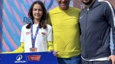 Genç Sporcu Nehir Ada Tüzemen Kürsüye Çıktı Yalova Gençlik ve