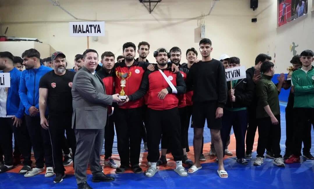 CEM DAŞDELEN- KARS / TEKHA Gençlik ve Spor Bakanlığı yurtlarında