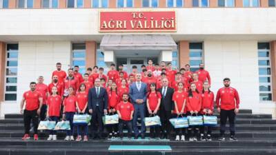 Servet ARSLAN/AĞRI-TEKHA Vali Dr. Önder BOZKURT, Gençlik ve Spor İl