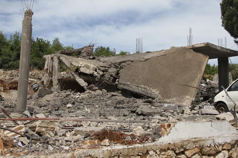 İsrail ordusu, Lübnan’ın güney bölgesinde yer alan Sur kentine yönelik