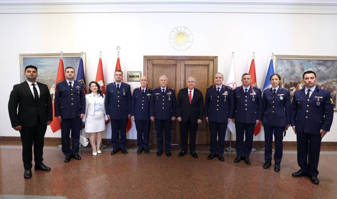 ANKARA / TEKHA Milli Savunma Bakanı Yaşar Güler, Hava Kuvvetleri