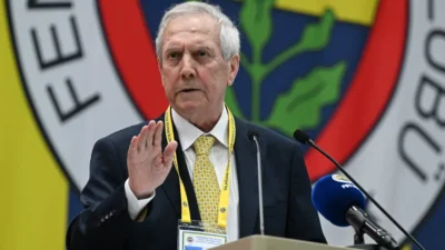 Fenerbahçe Kulübü eski başkanı Aziz Yıldırım, kızı Yaz Yıldırım ve