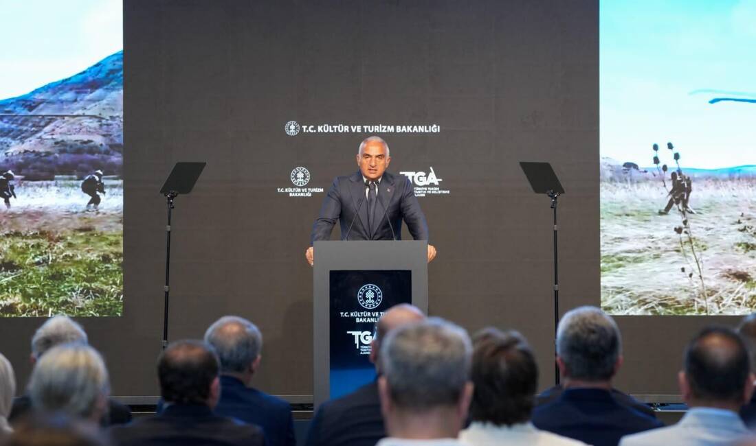 İSTANBUL / TEKHA İstanbul’da Atatürk Kültür Merkezi’nde (AKM) düzenlenen toplantıda