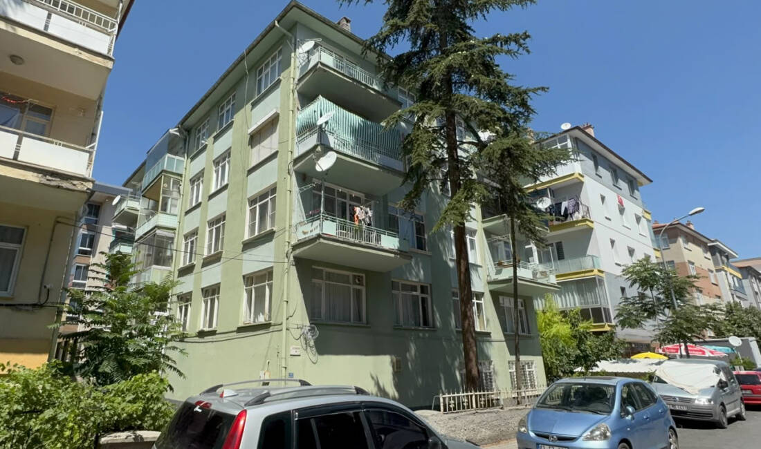 Konya’nın Meram ilçesinde apartman aidatı yüzünden çıkan tartışma kanlı bitti.